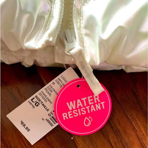 Pretty hooded puffer jacket 🌸🌸 - Picture 6 of 7